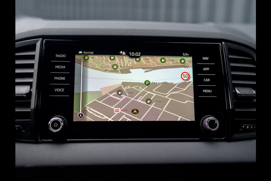 Škoda Karoq 1.5 TSI ACT Sportline Business | Camera | 19'' | Adapt. Cr. | Elk. A-klep | Keyless | Stoel & Stuur verw. | Prijs Rijklaar!!