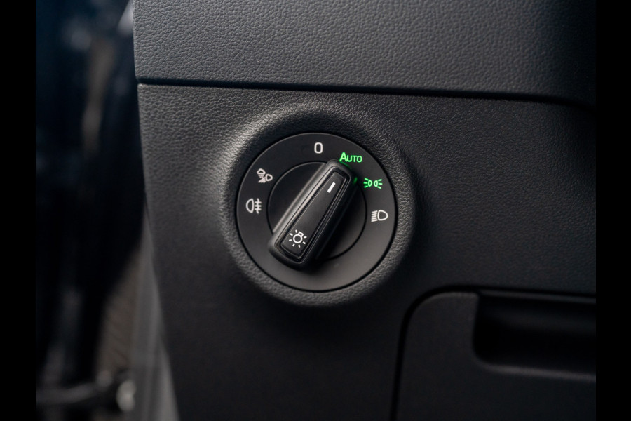 Škoda Karoq 1.5 TSI ACT Sportline Business | Camera | 19'' | Adapt. Cr. | Elk. A-klep | Keyless | Stoel & Stuur verw. | Prijs Rijklaar!!