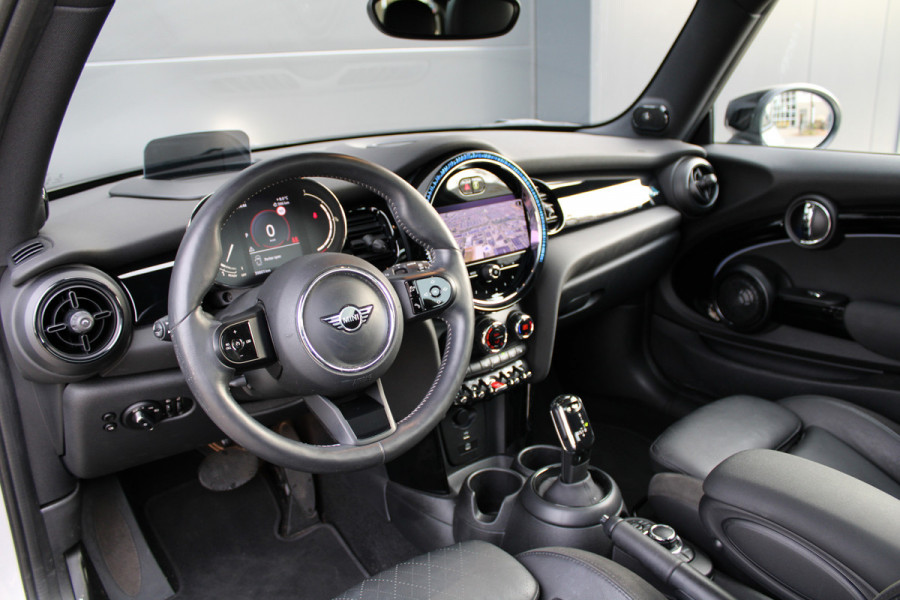 MINI Mini 1.5 Cooper Camden Plus Edition | NAP | PANO | HUD | H&K | CAMERA | CARPLAY | STOELVERW |