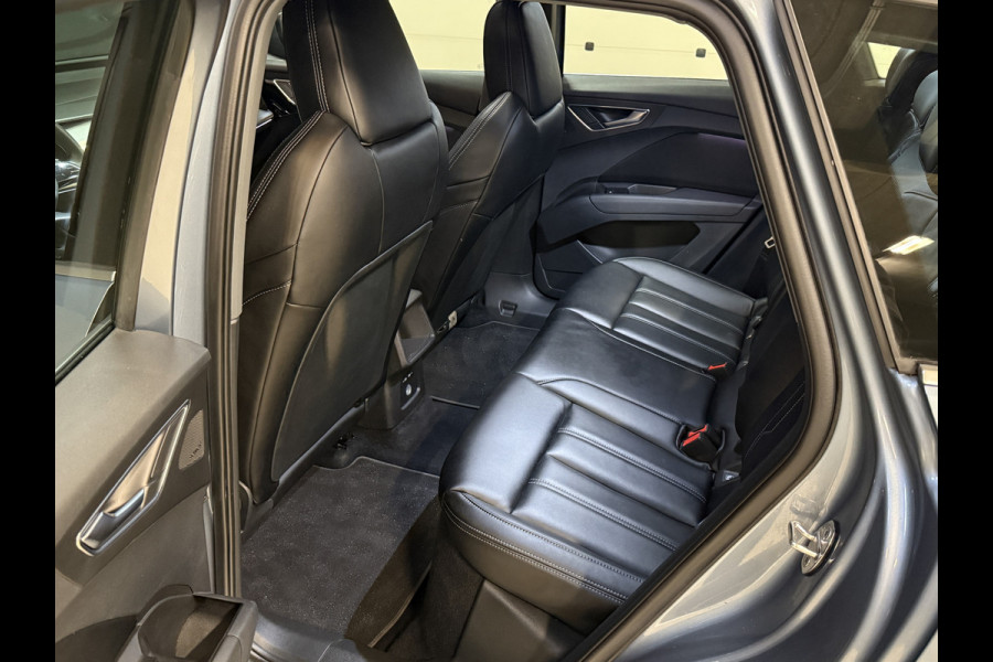 Audi Q4 e-tron 40 Launch edition Advanced Plus 77 kWh | Panoramadak | Lederen sportstoelen | Sonos | Adaptive cruise