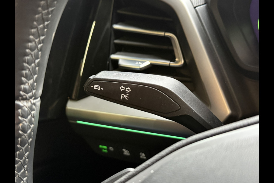 Audi Q4 e-tron 40 Launch edition Advanced Plus 77 kWh | Panoramadak | Lederen sportstoelen | Sonos | Adaptive cruise
