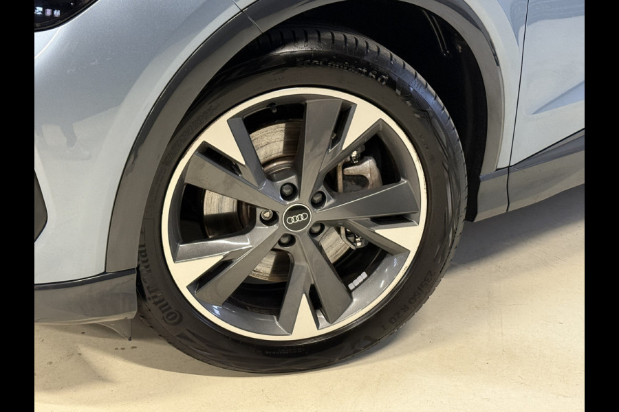 Audi Q4 e-tron 40 Launch edition Advanced Plus 77 kWh | Panoramadak | Lederen sportstoelen | Sonos | Adaptive cruise