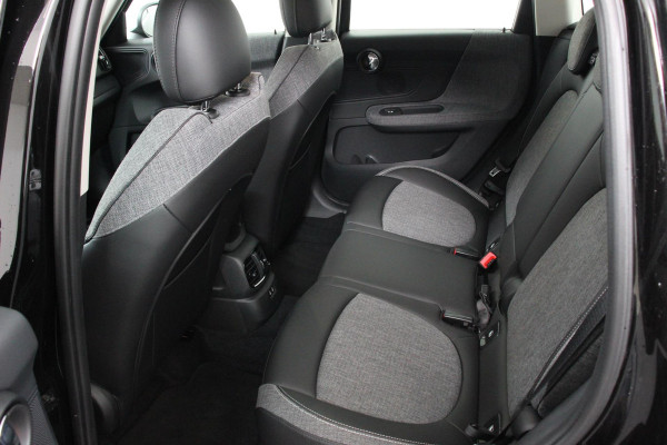 MINI Countryman 1.5 Automaat Cooper Chili | Navigatie | Climate control | Cruise control | Lichtmetalen velgen | Parkeer Sensoren