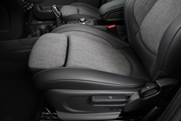 MINI Countryman 1.5 Automaat Cooper Chili | Navigatie | Climate control | Cruise control | Lichtmetalen velgen | Parkeer Sensoren