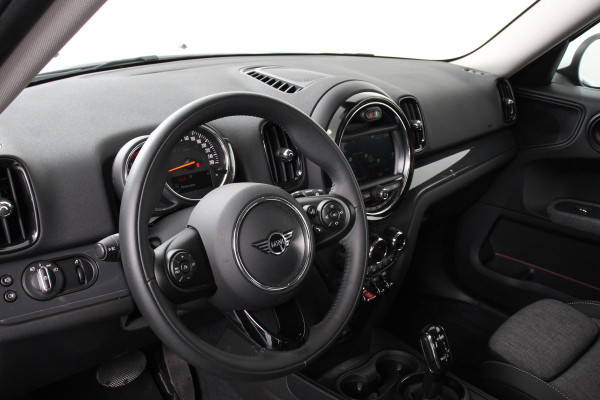 MINI Countryman 1.5 Automaat Cooper Chili | Navigatie | Climate control | Cruise control | Lichtmetalen velgen | Parkeer Sensoren