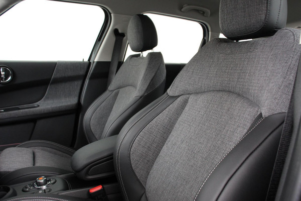 MINI Countryman 1.5 Automaat Cooper Chili | Navigatie | Climate control | Cruise control | Lichtmetalen velgen | Parkeer Sensoren