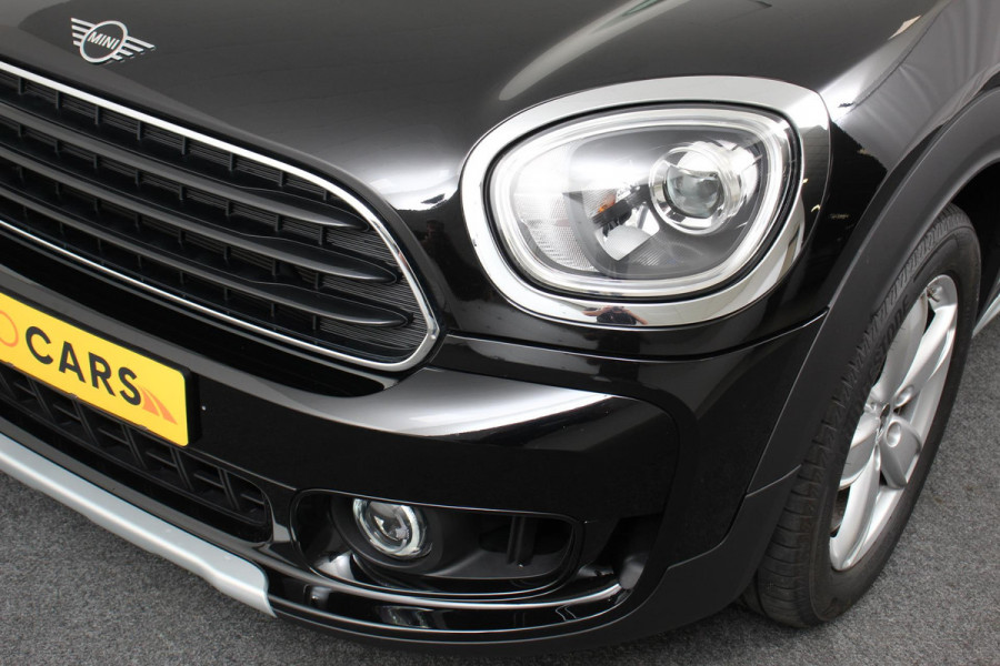 MINI Countryman 1.5 Automaat Cooper Chili | Navigatie | Climate control | Cruise control | Lichtmetalen velgen | Parkeer Sensoren