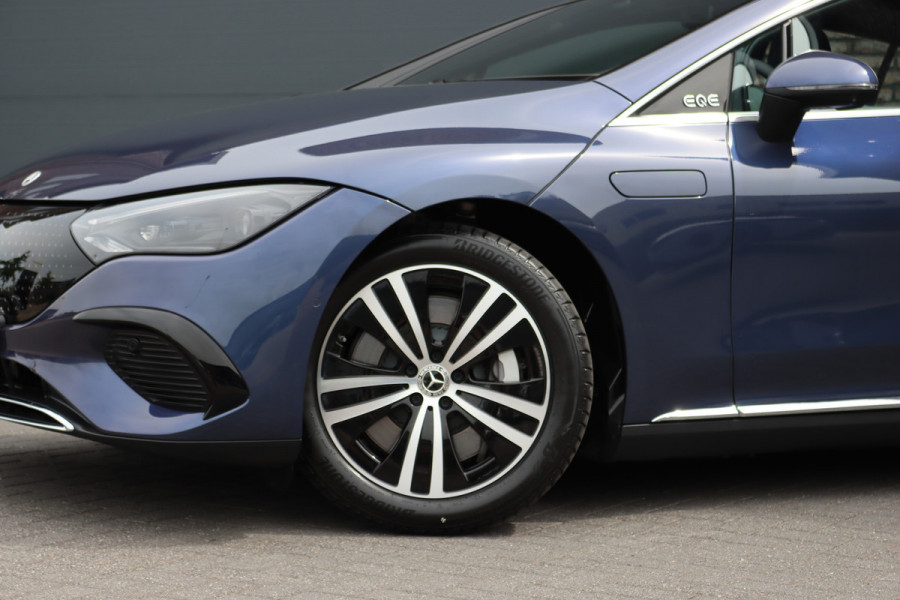 Mercedes-Benz EQE 300 Business Line 89 kWh | 41.000,- ex BTW | Luchtvering | Achterasbesturing | Burmester | Panoramadak | Distronic+ | Leder | Memory | Stuurwiel Verwarmd | Digital Light | Keyless Go |