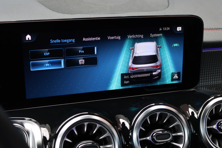 Mercedes-Benz EQB 350 4MATIC AMG Line 67 kWh | Widescreen | Dodehoekassistent | Augmented Reality | Camera | Sfeerverlichting | Zitcomfortpakket | High Perf. LED |