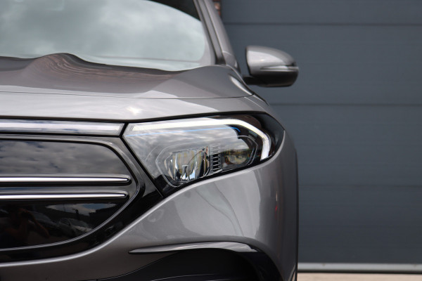 Mercedes-Benz EQB 350 4MATIC AMG Line 67 kWh | Widescreen | Dodehoekassistent | Augmented Reality | Camera | Sfeerverlichting | Zitcomfortpakket | High Perf. LED |