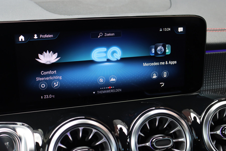 Mercedes-Benz EQB 350 4MATIC AMG Line 67 kWh | Widescreen | Dodehoekassistent | Augmented Reality | Camera | Sfeerverlichting | Zitcomfortpakket | High Perf. LED |