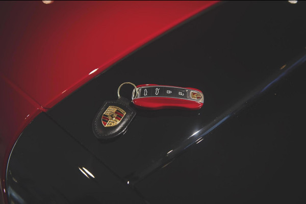 Porsche Taycan Cross Turismo 4 GTS Pakket | Garantie 01-2028 | 1e Eigenaar | Vossen | BOSE