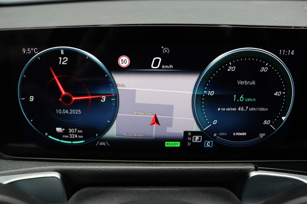 Mercedes-Benz EQB 300 4MATIC Luxury Line 67 kWh | Dodehoekassistent | Camera | Vario-achterbank | Apple Carplay/Android Auto | High Perf. LED | Zitcomfortpakket | Stoelverwarming |