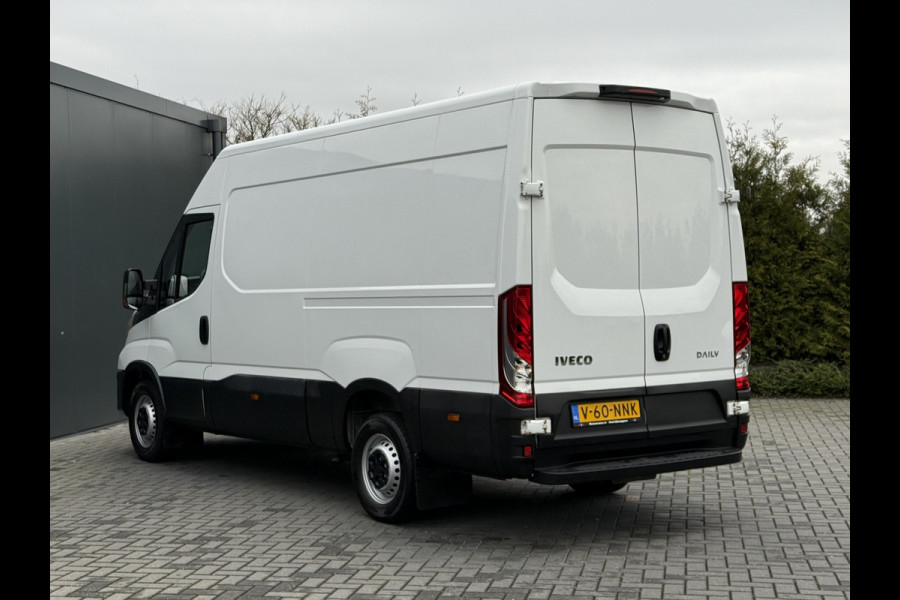 Iveco Daily 35S16 157 PK / L2H2 / AIRCO / CRUISE / 3-ZITS / 3.5 TON TREKKEN / CAMERA