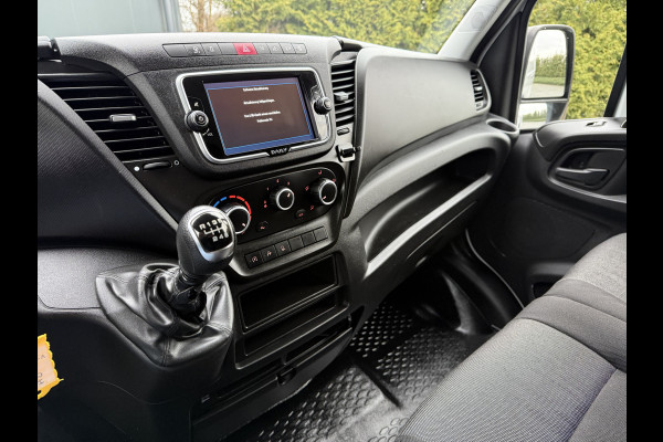 Iveco Daily 35S16 157 PK / L2H2 / AIRCO / CRUISE / 3-ZITS / 3.5 TON TREKKEN / CAMERA