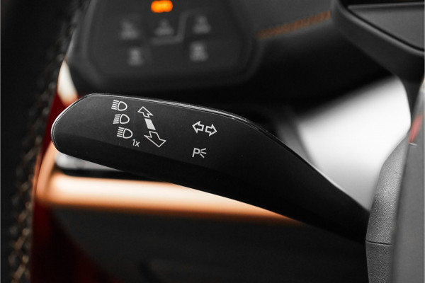 CUPRA Born Essential 62 kWh CarPlay Camera ACC