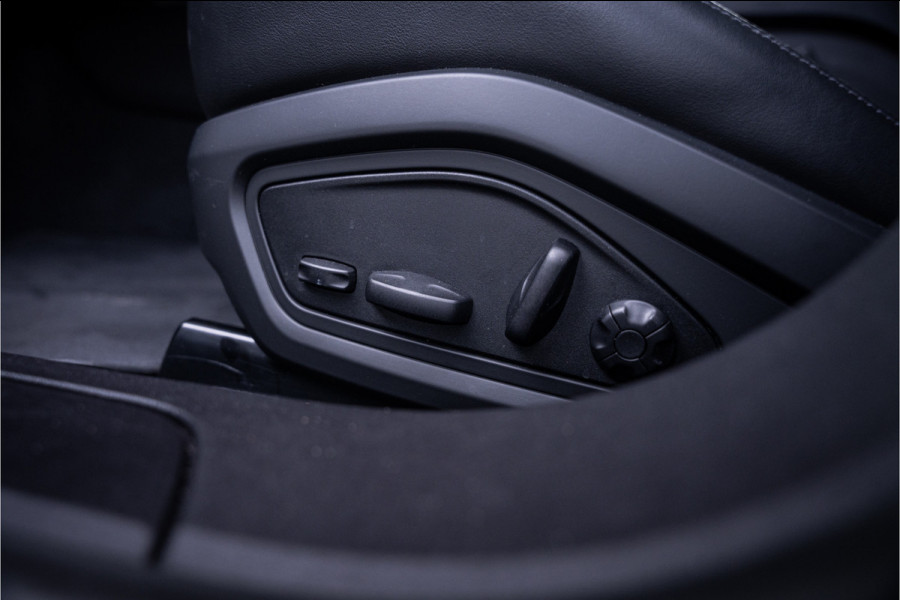 Porsche Taycan Cross Turismo 4 93 kWh - 1e eig | Origineel NL | Sport Chrono + | Panorama | Memory