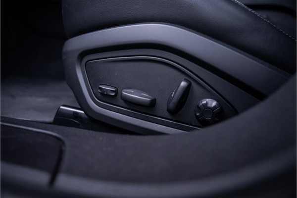 Porsche Taycan Cross Turismo 4 93 kWh - 1e eig | Origineel NL | Sport Chrono + | Panorama | Memory