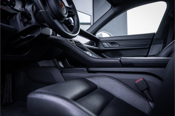 Porsche Taycan Cross Turismo 4 93 kWh - 1e eig | Origineel NL | Sport Chrono + | Panorama | Memory