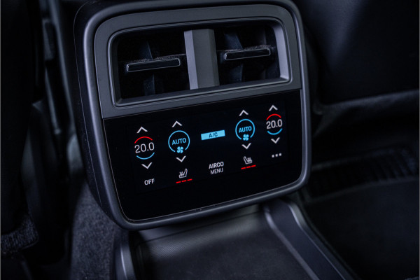 Porsche Taycan Cross Turismo 4 93 kWh - 1e eig | Origineel NL | Sport Chrono + | Panorama | Memory