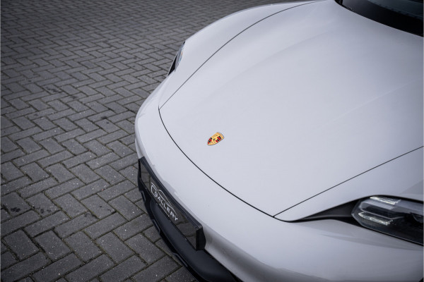 Porsche Taycan Cross Turismo 4 93 kWh - 1e eig | Origineel NL | Sport Chrono + | Panorama | Memory