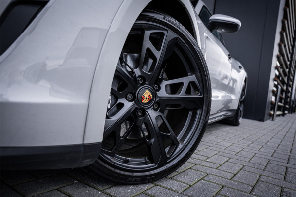 Porsche Taycan Cross Turismo 4 93 kWh - 1e eig | Origineel NL | Sport Chrono + | Panorama | Memory
