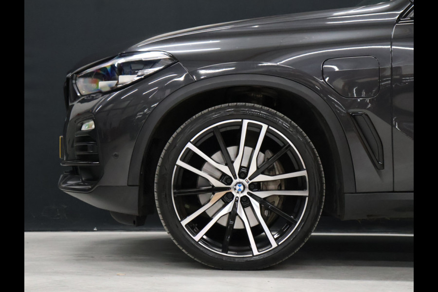 BMW X5 xDrive45e M Sport [MEMORY SEATS, APPLE CARPLAY, ANDROID AUTO, 360 CAMERA, PDC V+A, HUD, ADAPTIVE CRUISE CONTROL, SFEERVERLICHTING, STUURVERWARMING, STOELVERWARMING V+A, NIEUWSTAAT]