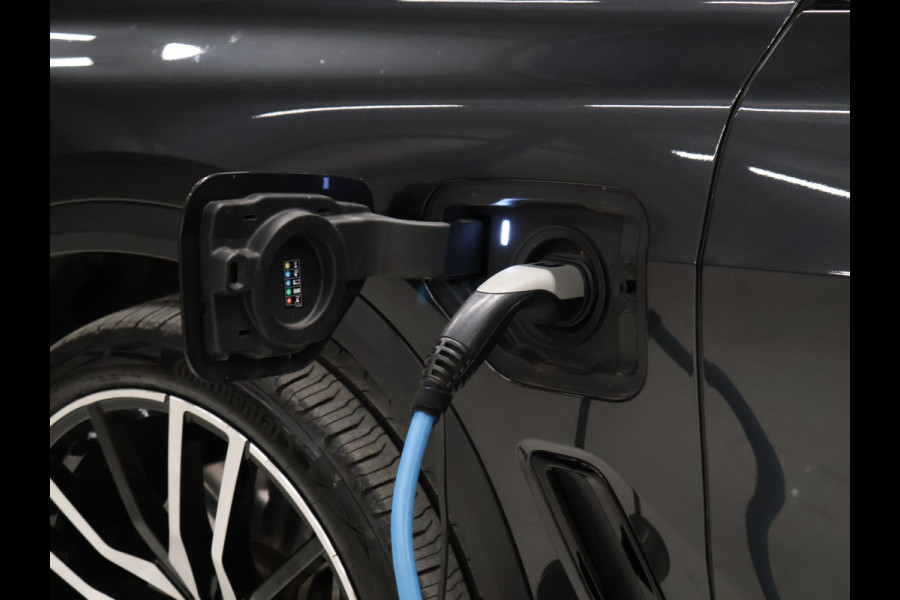 BMW X5 xDrive45e M Sport [MEMORY SEATS, APPLE CARPLAY, ANDROID AUTO, 360 CAMERA, PDC V+A, HUD, ADAPTIVE CRUISE CONTROL, SFEERVERLICHTING, STUURVERWARMING, STOELVERWARMING V+A, NIEUWSTAAT]
