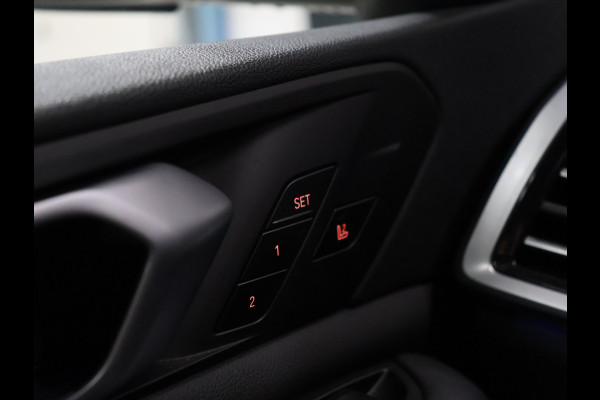 BMW X5 xDrive45e M Sport [MEMORY SEATS, APPLE CARPLAY, ANDROID AUTO, 360 CAMERA, PDC V+A, HUD, ADAPTIVE CRUISE CONTROL, SFEERVERLICHTING, STUURVERWARMING, STOELVERWARMING V+A, NIEUWSTAAT]