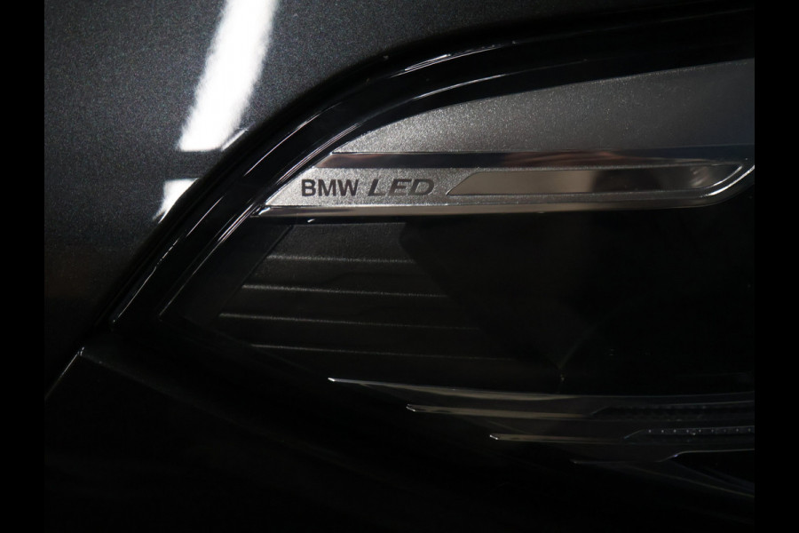 BMW X5 xDrive45e M Sport [MEMORY SEATS, APPLE CARPLAY, ANDROID AUTO, 360 CAMERA, PDC V+A, HUD, ADAPTIVE CRUISE CONTROL, SFEERVERLICHTING, STUURVERWARMING, STOELVERWARMING V+A, NIEUWSTAAT]