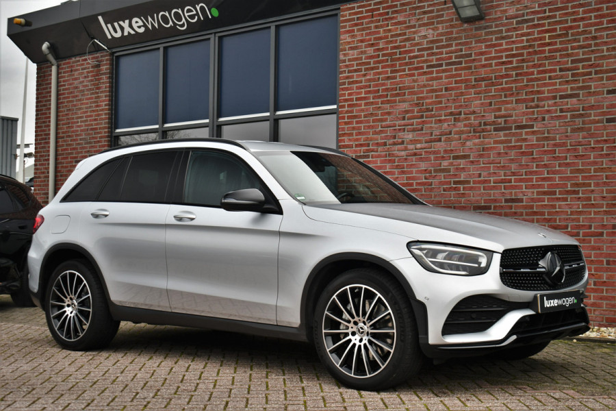 Mercedes-Benz GLC 200 4matic AMG line Trekhaak Night 20inch