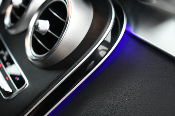 Mercedes-Benz GLC 200 4matic AMG line Trekhaak Night 20inch