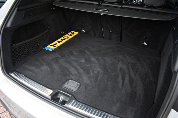 Mercedes-Benz GLC 200 4matic AMG line Trekhaak Night 20inch