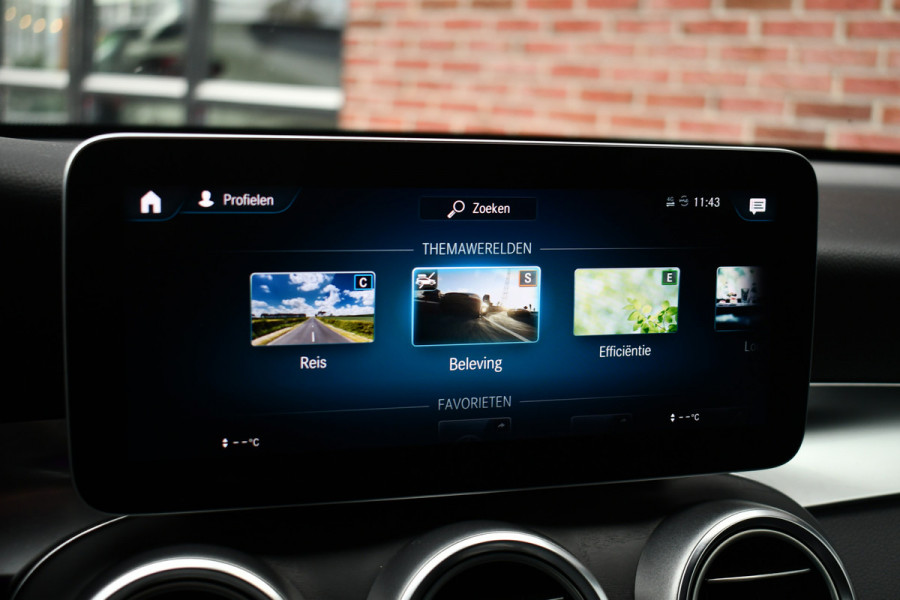 Mercedes-Benz GLC 200 4matic AMG line Trekhaak Night 20inch