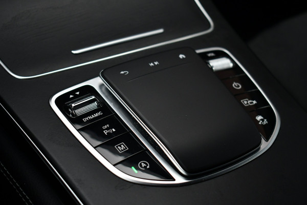 Mercedes-Benz GLC 200 4matic AMG line Trekhaak Night 20inch