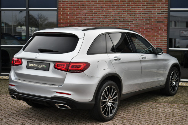 Mercedes-Benz GLC 200 4matic AMG line Trekhaak Night 20inch