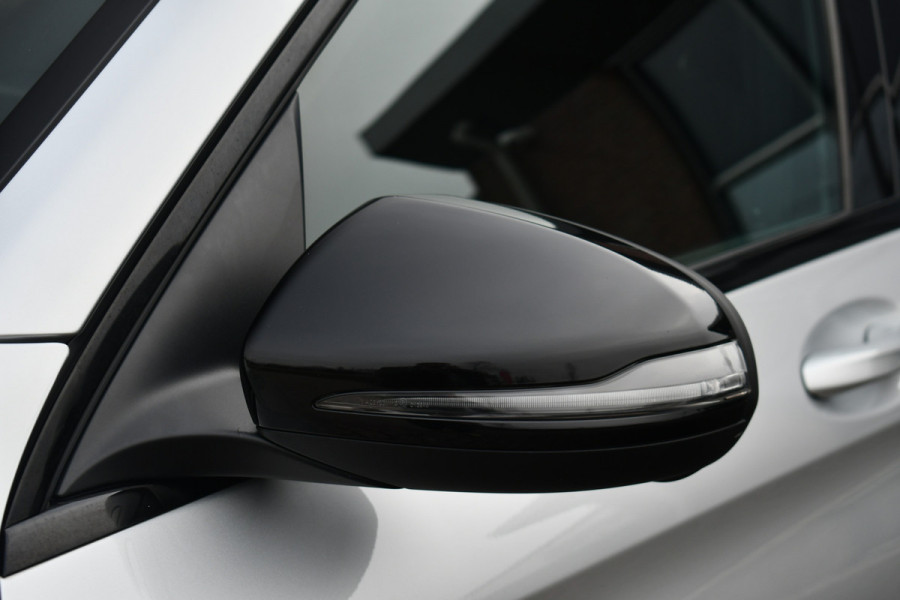 Mercedes-Benz GLC 200 4matic AMG line Trekhaak Night 20inch