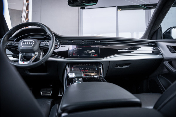 Audi Q8 60 TFSI e quattro Competition - Panorama | RS Seats | Luchtvering | Elek. Trekhaak | 360 Camera