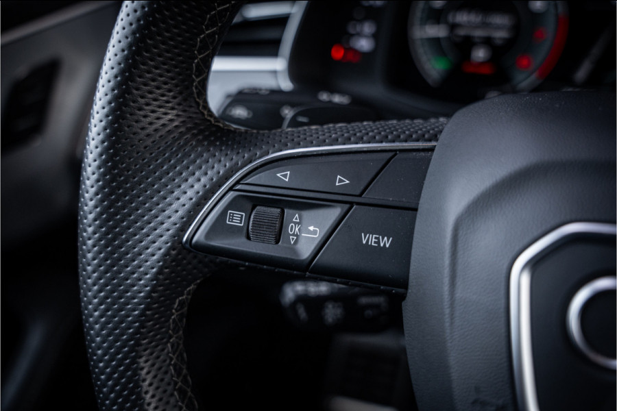 Audi Q8 60 TFSI e quattro Competition - Panorama | RS Seats | Luchtvering | Elek. Trekhaak | 360 Camera