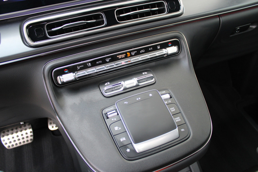 Mercedes-Benz Eqv 300 L2 / AMG / New Model / bj2025 / 7-Persoons / Panorama / Led / Electr Stoelen / Vol Opties / NIEUW!!
