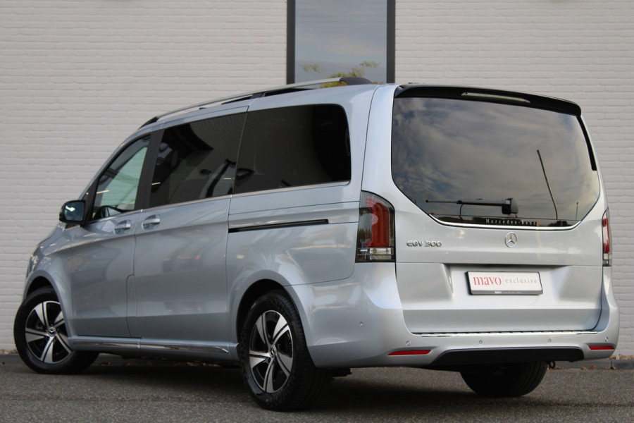 Mercedes-Benz Eqv 300 L2 / AMG / New Model / bj2025 / 7-Persoons / Panorama / Led / Electr Stoelen / Vol Opties / NIEUW!!