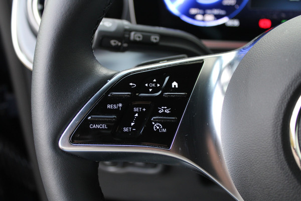 Mercedes-Benz Eqv 300 L2 / AMG / New Model / 7-Persoons / Luchtvering / Led / Electr Stoelen / Vol Opties / NIEUW!!