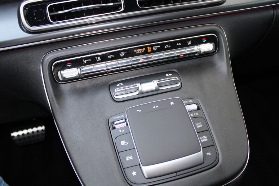 Mercedes-Benz Eqv 300 L2 / AMG / New Model / 7-Persoons / Luchtvering / Led / Electr Stoelen / Vol Opties / NIEUW!!