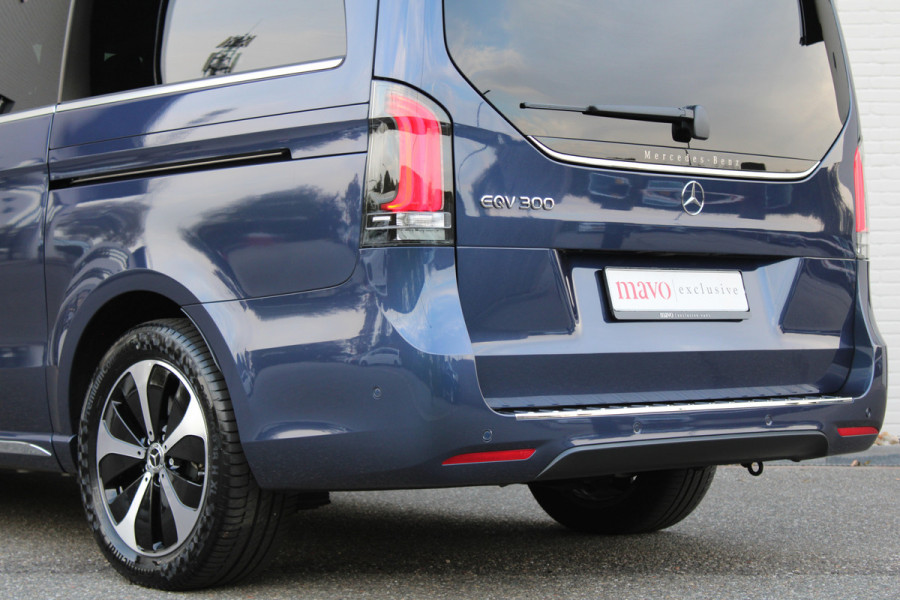 Mercedes-Benz Eqv 300 L2 / AMG / New Model / 7-Persoons / Luchtvering / Led / Electr Stoelen / Vol Opties / NIEUW!!