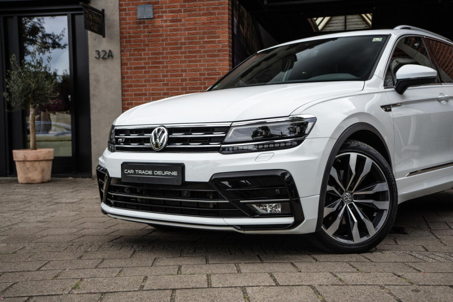 Volkswagen Tiguan 2.0 TSI 4Motion R-Line Pano / ACC / DAB
