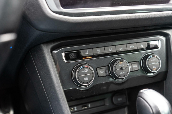 Volkswagen Tiguan 2.0 TSI 4Motion R-Line Pano / ACC / DAB