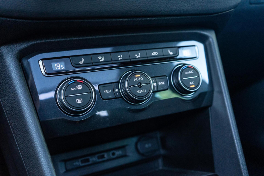 Volkswagen Tiguan 2.0 TSI 4Motion R-Line Pano / Camera / Trekhaak