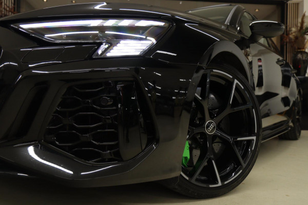 Audi RS 3 SPORTBACK 2.5 TFSI quattro HULK PANO/KERAMISCH/B&O/HUD/CARBONSPOILER/VOL