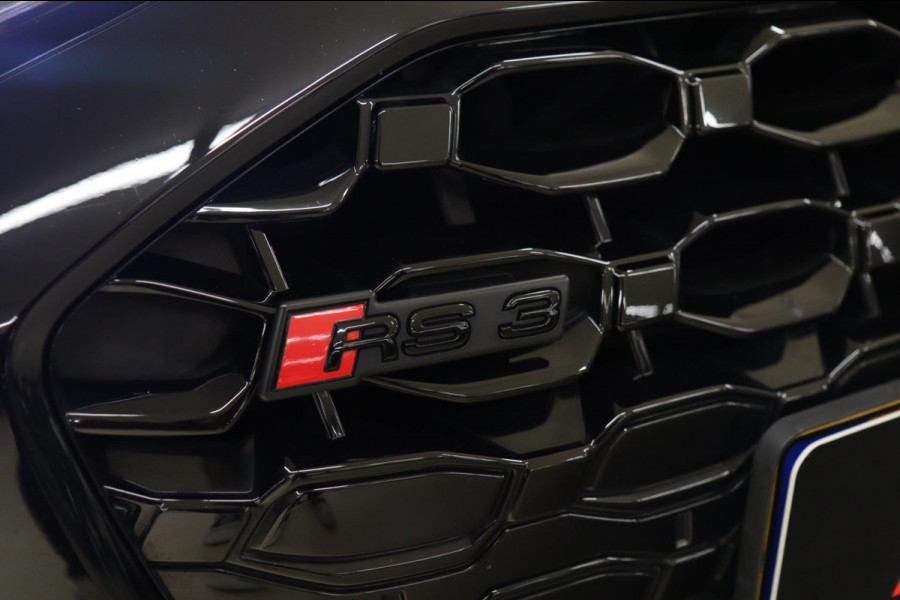 Audi RS 3 SPORTBACK 2.5 TFSI quattro HULK PANO/KERAMISCH/B&O/HUD/CARBONSPOILER/VOL