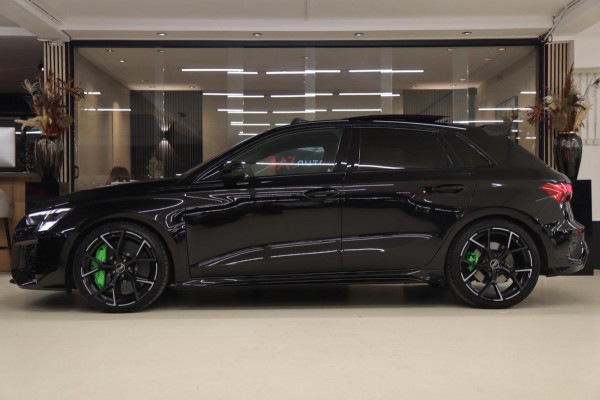 Audi RS 3 SPORTBACK 2.5 TFSI quattro HULK PANO/KERAMISCH/B&O/HUD/CARBONSPOILER/VOL